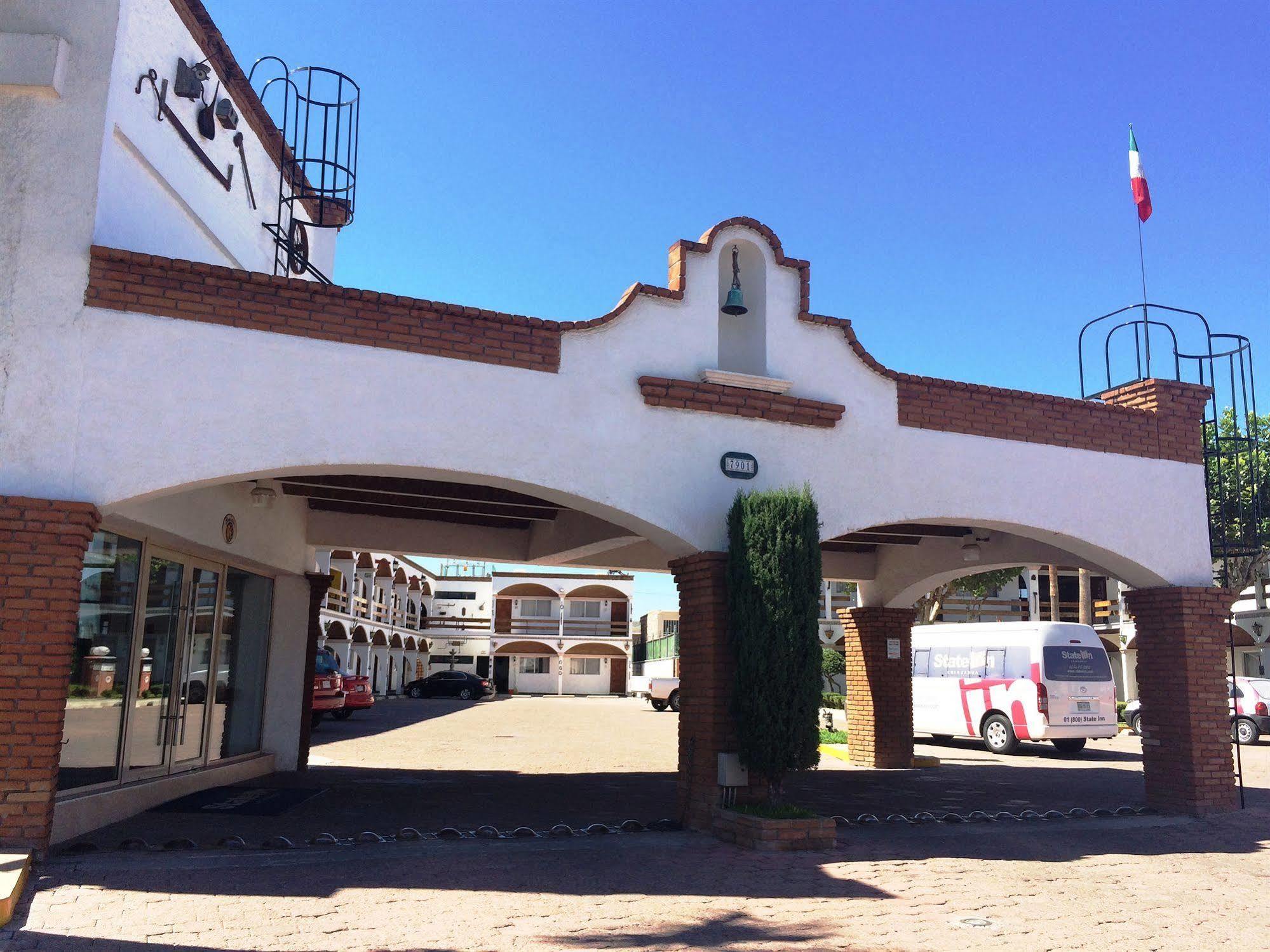 State Inn Chihuahua Bagian luar foto
