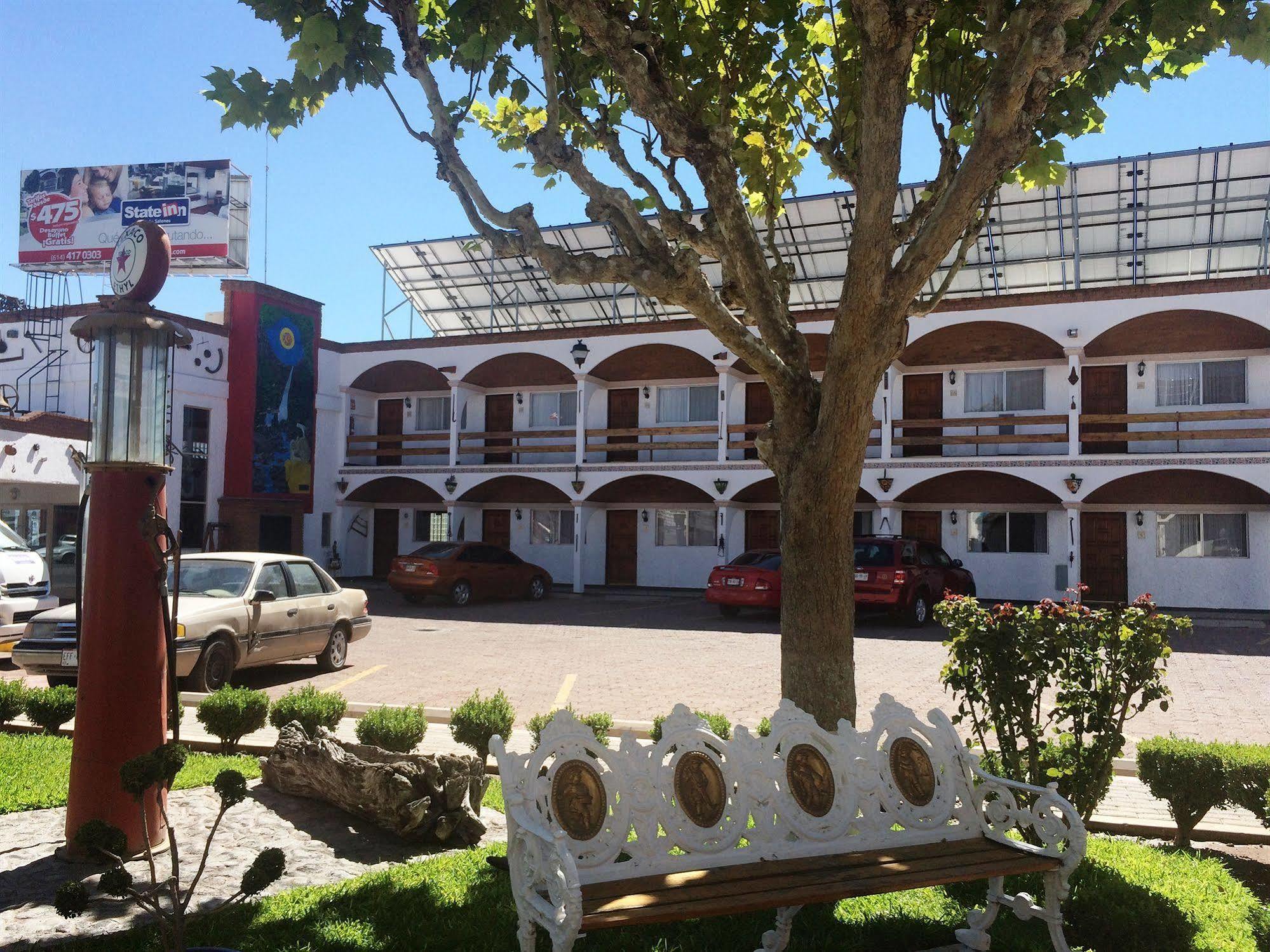 State Inn Chihuahua Bagian luar foto